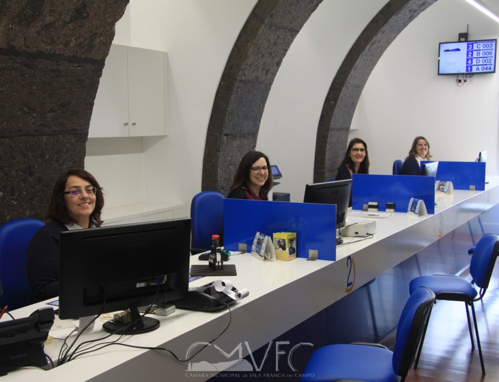 Balcões Únicos de Atendimento de Vila Franca do Campo e de Ponta Garça já abriram ao público